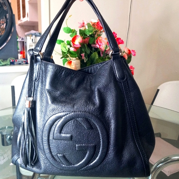 Gucci Handbags - GUCCI Authentic Soho Shoulder Bag Made in Italy, Leather black color.